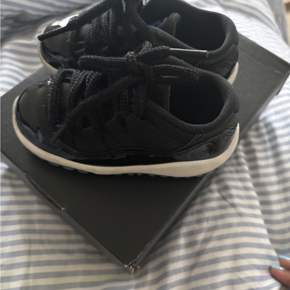 Jordan Black Sneakers Suede Low-Top